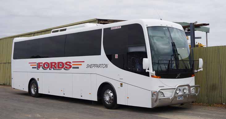 Fords Volvo B7R Coach Concepts 5